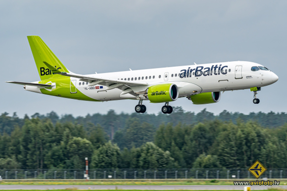Airbus A220-300