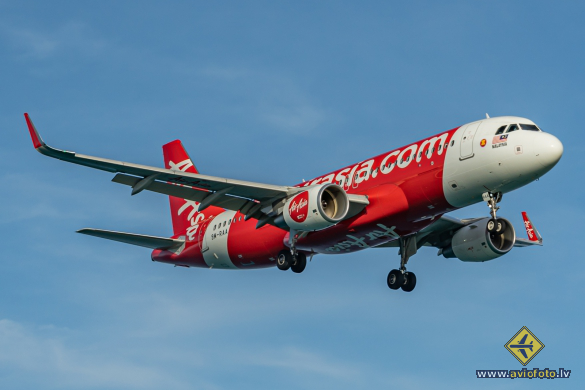 Airbus A320-216