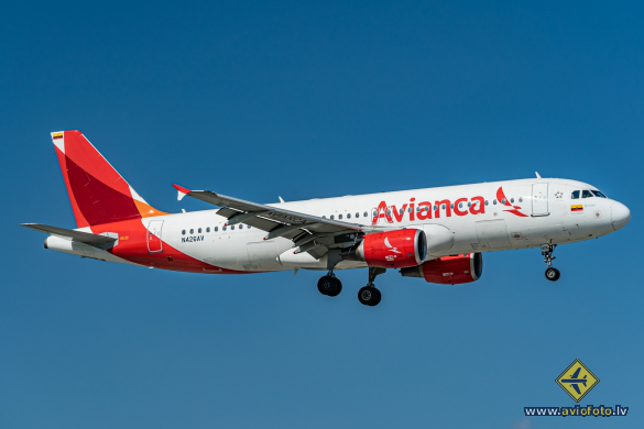 Airbus A320-214