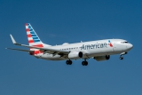 Boeing 737-823