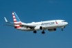Boeing 737-823