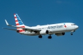 Boeing 737-823