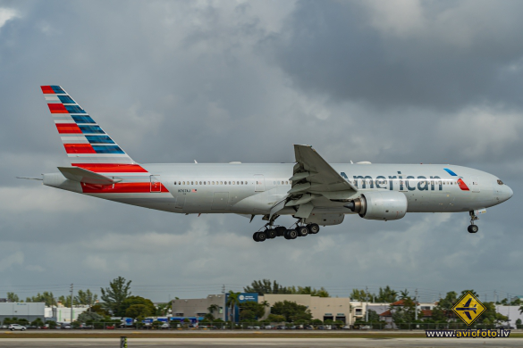 Boeing 777-223/ER