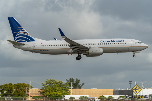 Boeing 737-8V3