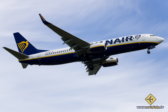 Boeing 737-8AS
