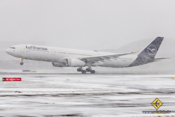 Airbus A330-343