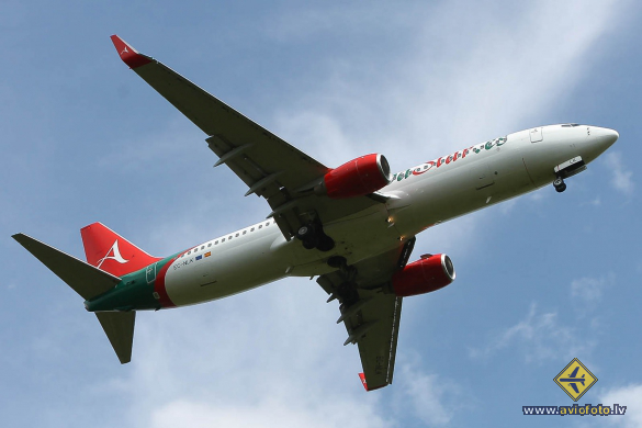 Boeing 737-81M