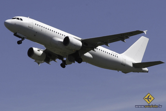 Airbus A320-214