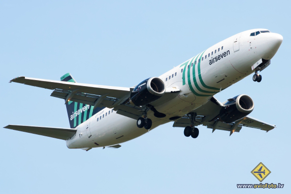 Boeing 737-430
