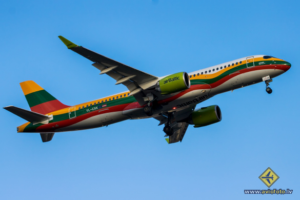 Airbus A220-300