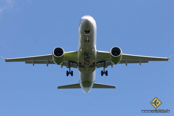 Bombardier CSeries CS300 (BD-500-1A11)