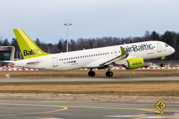 Airbus A220-300