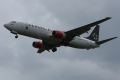 Boeing 737-883