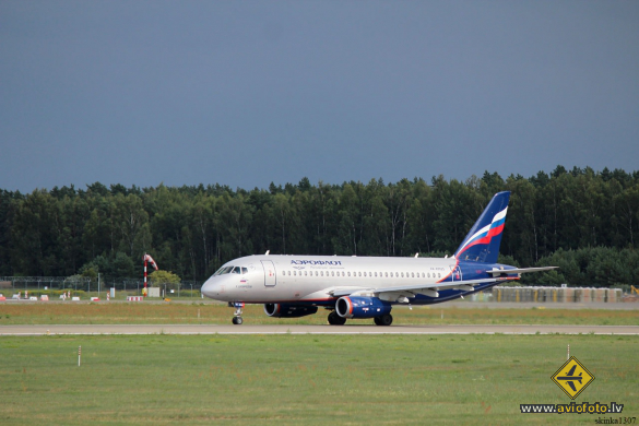 Sukhoi SSJ-100-95B Superjet 100 (RRJ-95B)