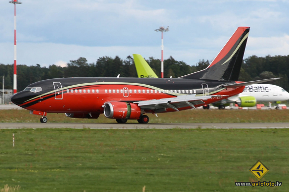 Boeing 737-522