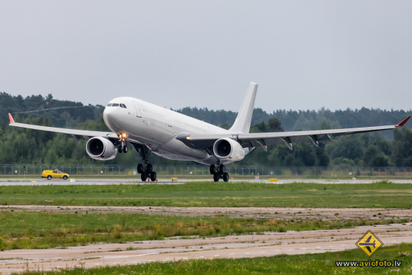 Airbus A330-343