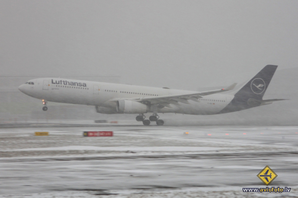 Airbus A330-343