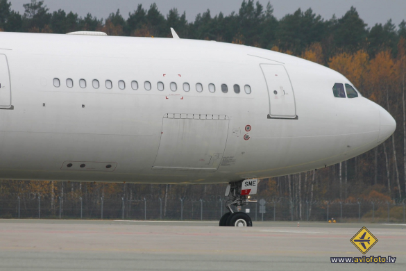Airbus A330-343