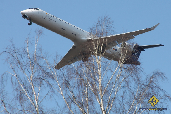 Bombardier CRJ-900 NG (CL-600-2D24)