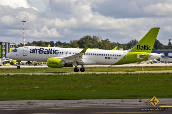 Airbus A220-300