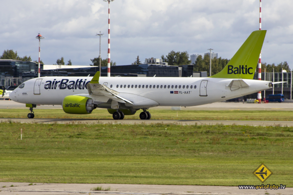 Airbus A220-300
