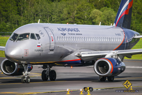 Sukhoi SSJ-100-95B Superjet 100 (RRJ-95B)