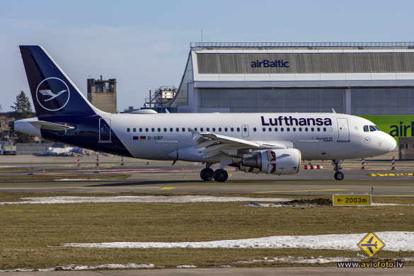 Airbus A319-112