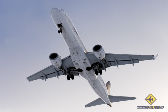 Embraer 190LR (ERJ-190-100LR)
