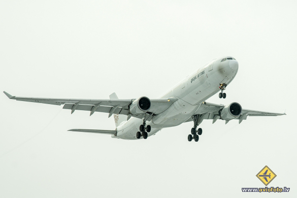 Airbus A330-302