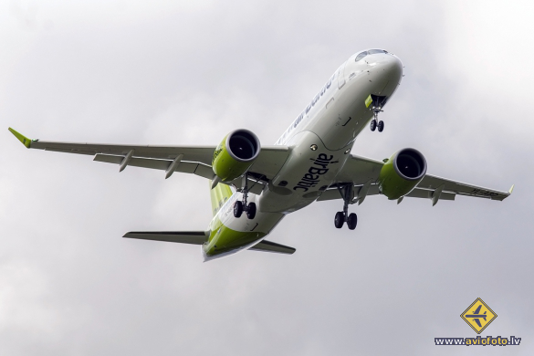 Airbus A220-300