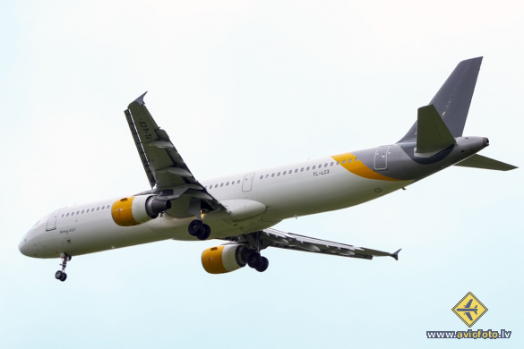 Airbus A321-211