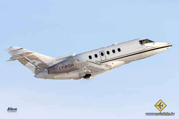 Hawker Beechcraft 750