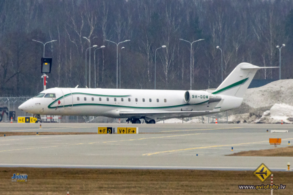 Bombardier Challenger 850 (CRJ-200SE/CL-600-2B19)