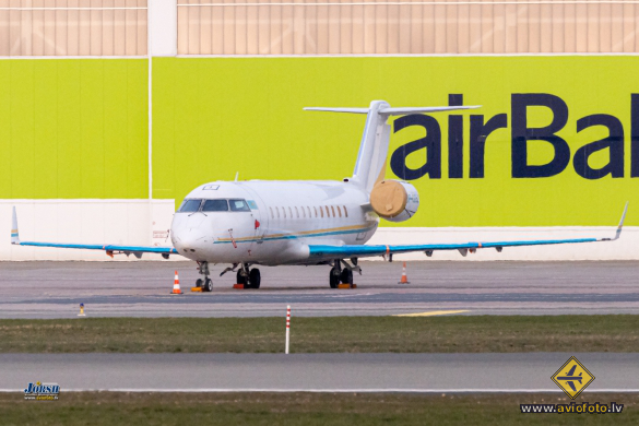 Bombardier Challenger 850 (CRJ-200SE/CL-600-2B19)