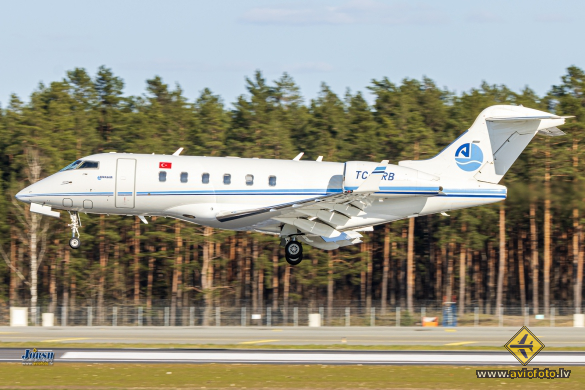 Bombardier Challenger 300 (BD-100-1A10)