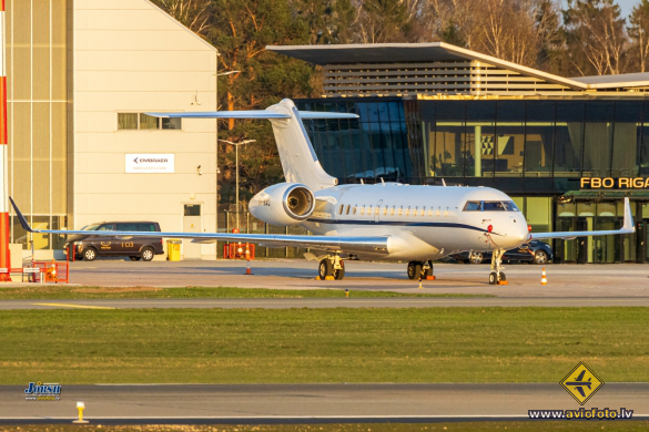 Bombardier Global Express XRS (BD-700-1A10)