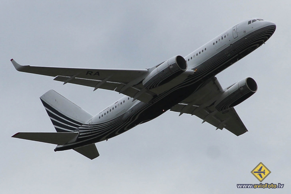 Tupolev Tu-204-300A