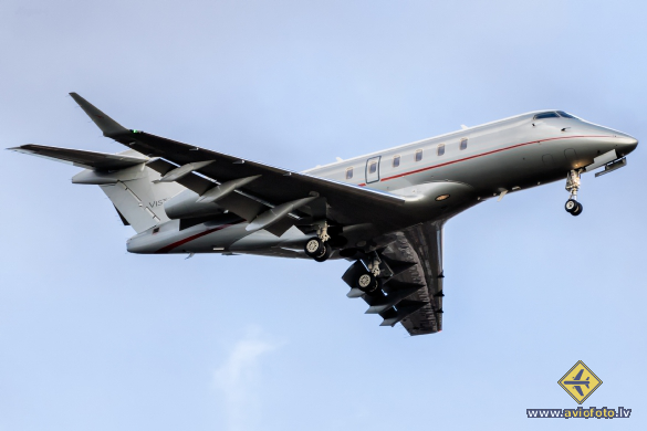 Bombardier Challenger 350 (BD-100-1A10)