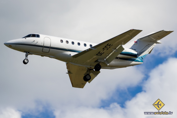 Raytheon Hawker 800XP