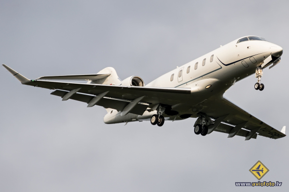 Bombardier Challenger 350 (BD-100-1A10)