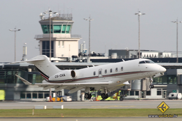 Bombardier Challenger 350 (BD-100-1A10)
