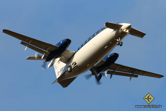Piaggio P-180 Avanti II