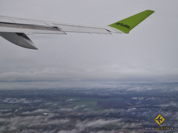 Airbus A220-300