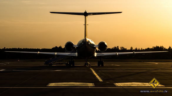 Fokker 100 (F-28-0100)