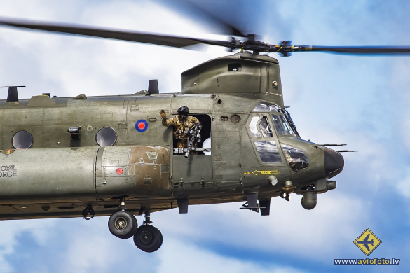 Boeing Chinook HC5