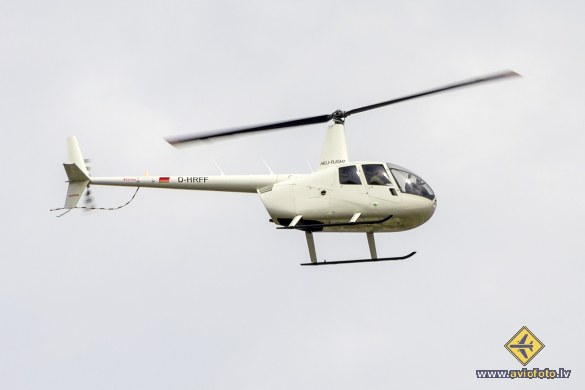 Robinson R-44 Raven II
