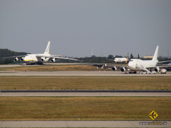 Antonov An-124-100M Ruslan