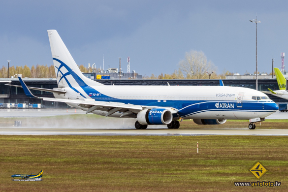 Boeing 737-86N(BCF)