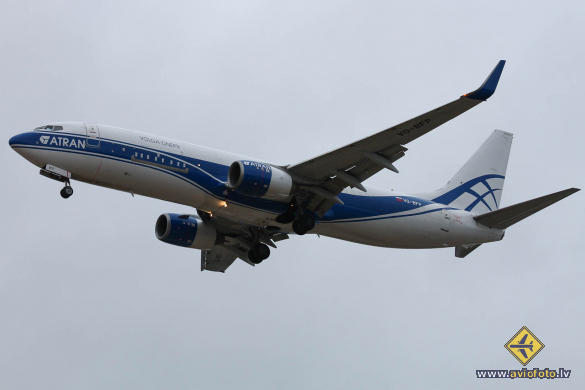 Boeing 737-8AS(BCF)
