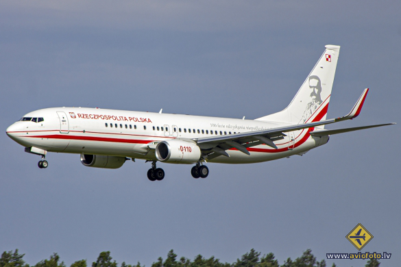 Boeing 737-86X